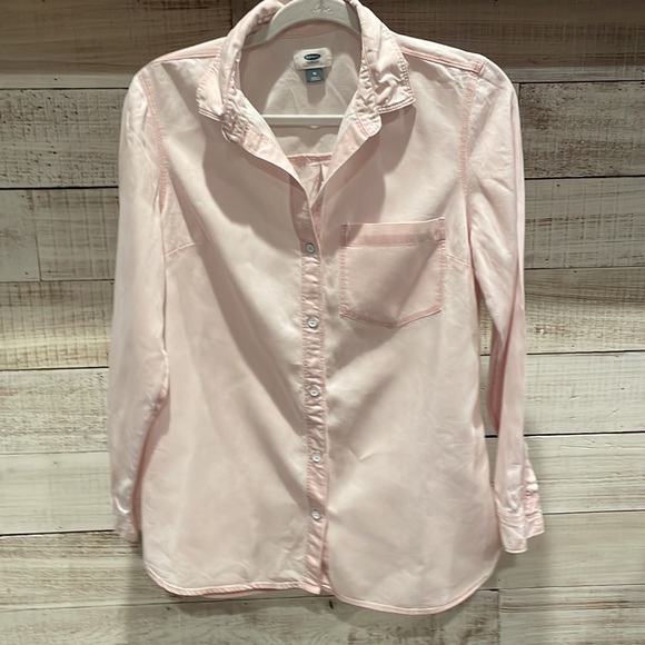 Medium Old Navy Light Pink Button Down Chambray Shirt - Picture 7 of 7